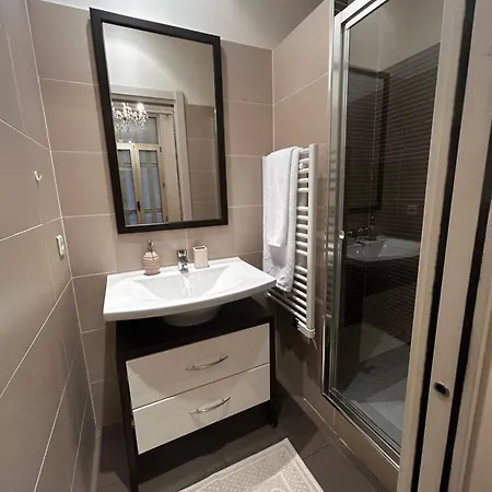 2 Bedroom Next To Monaco Air Conditioning Beausoleil